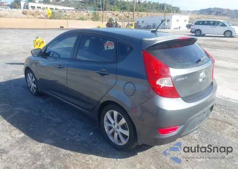 2012 Hyundai Accent Se z USA, uszkodzony, nr VIN KMHCU5AE4CU035304